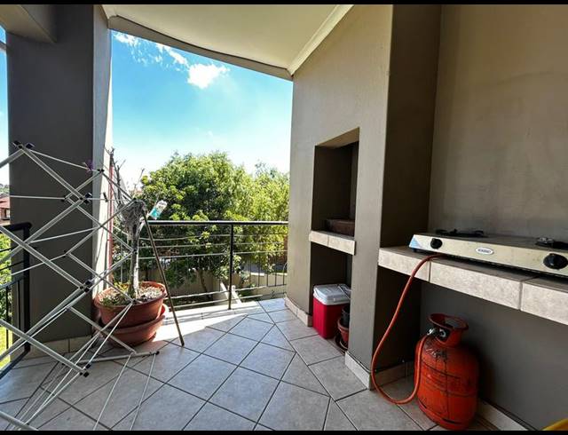 2 BEDROOM APARTMENT FOR SALE IN VORNA VALLEY